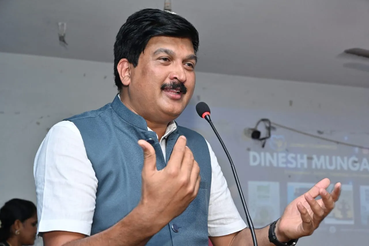 ജീവിതം മാറാൻ  ഒരു നിമിഷം മതി
